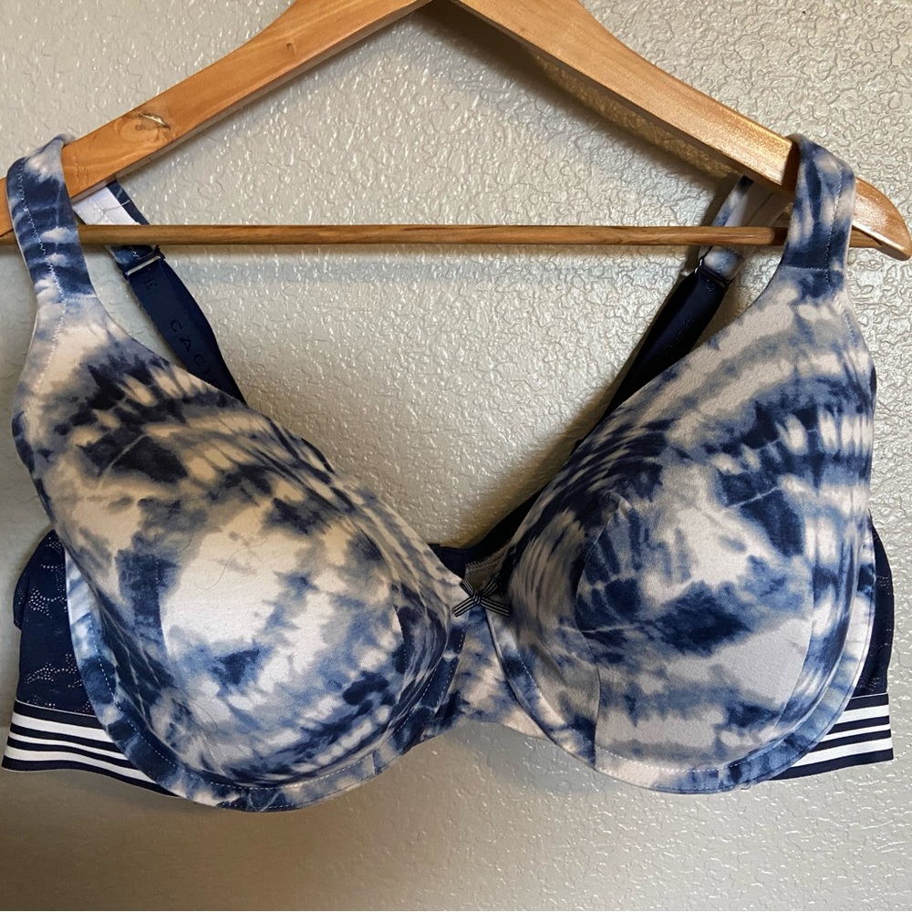 Cacique lightly lined full coverage bra size 44DD
